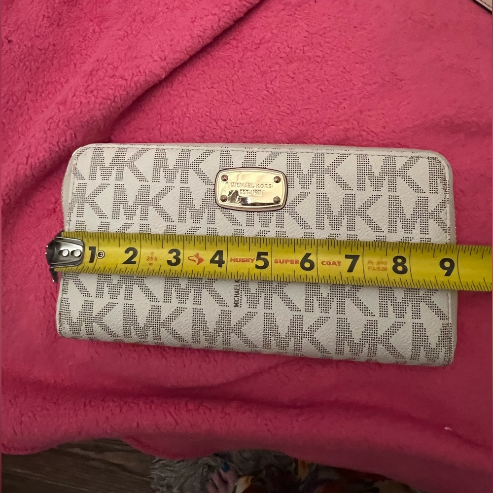 Michael Kors large wallet - Picture 4 of 4